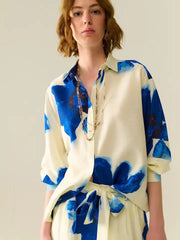 Relaxed Shirt in White with Blue Tropical Flower Print-Shirt-Q2-M-BLUE-Urbanheer