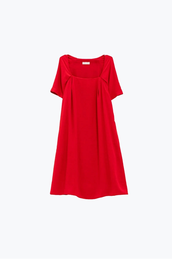 Relaxed Short Dress with Square Neckline and Short Sleeves in Red-Dress-Q2-S-Red-Urbanheer