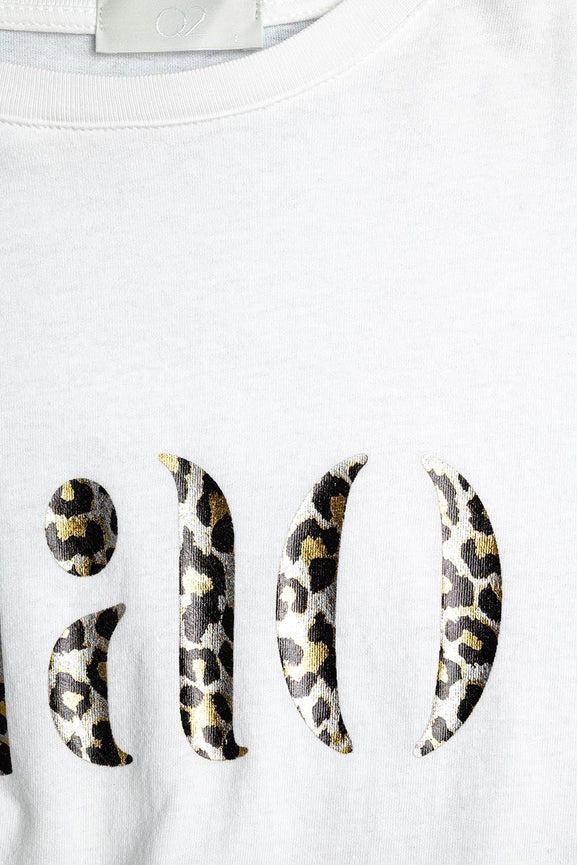 Relaxed White T-Shirt with Ciao in Leopard Print-T-Shirt-Q2-One Size-White-Urbanheer