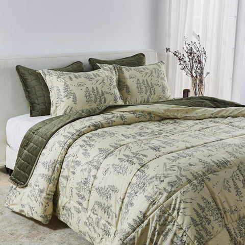 Reversible Christmas Comforter and Sham Set Cozy Maple