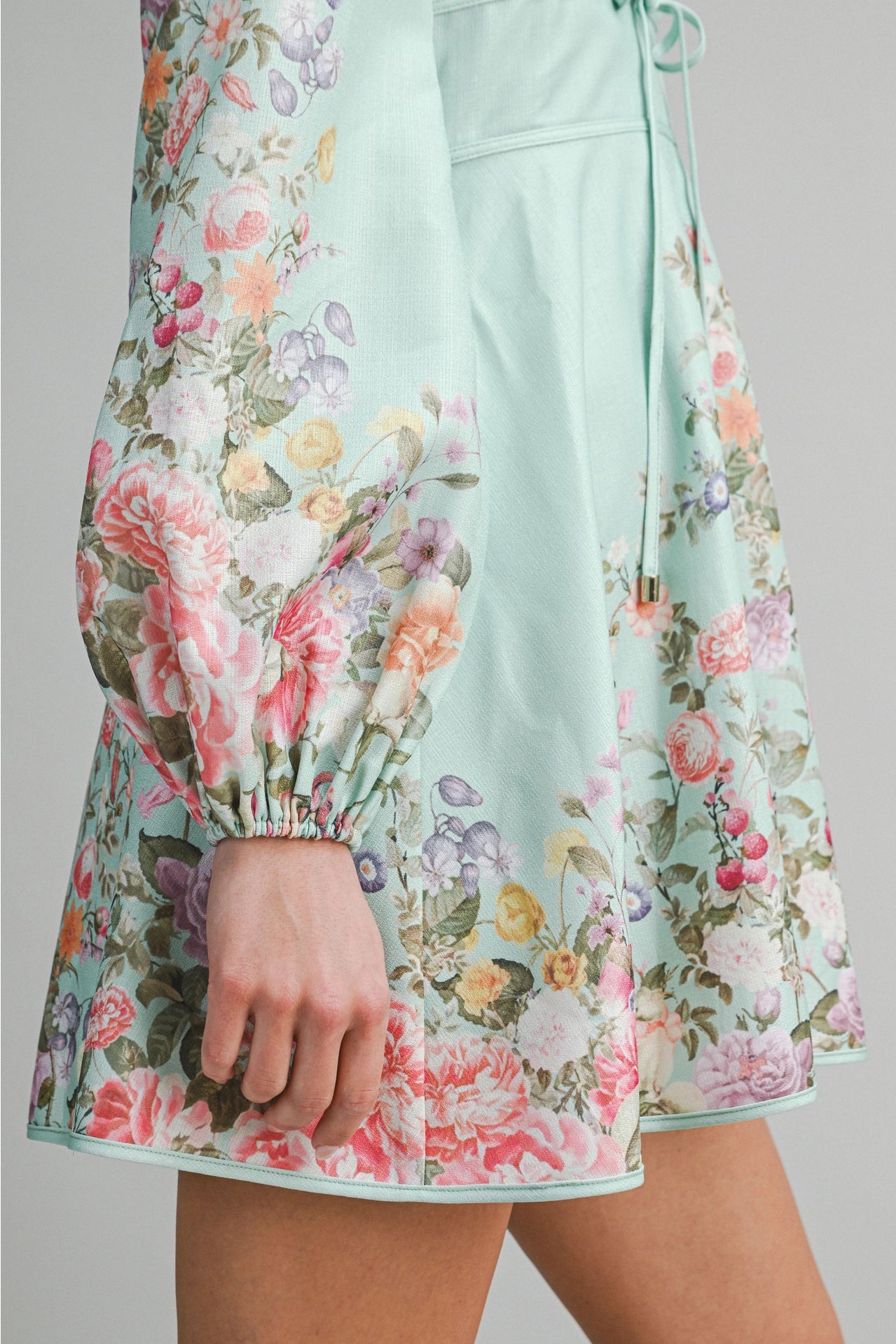 Romantic A-Line Fit & Flowy Silhouette Long Sleeve Dress