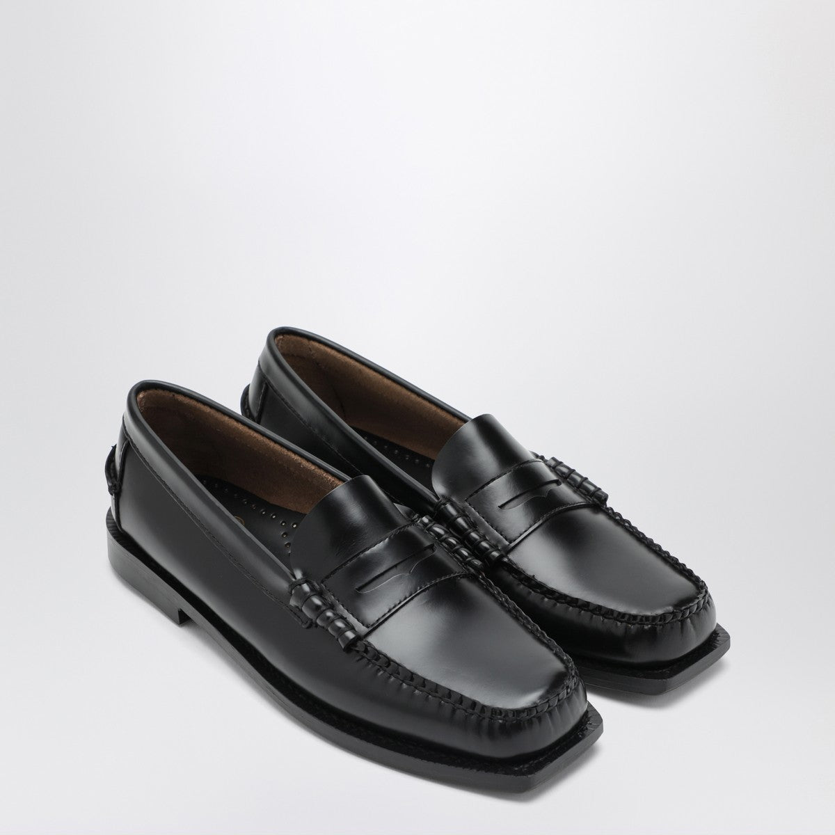 Sebago Black Madison moccasins in leather