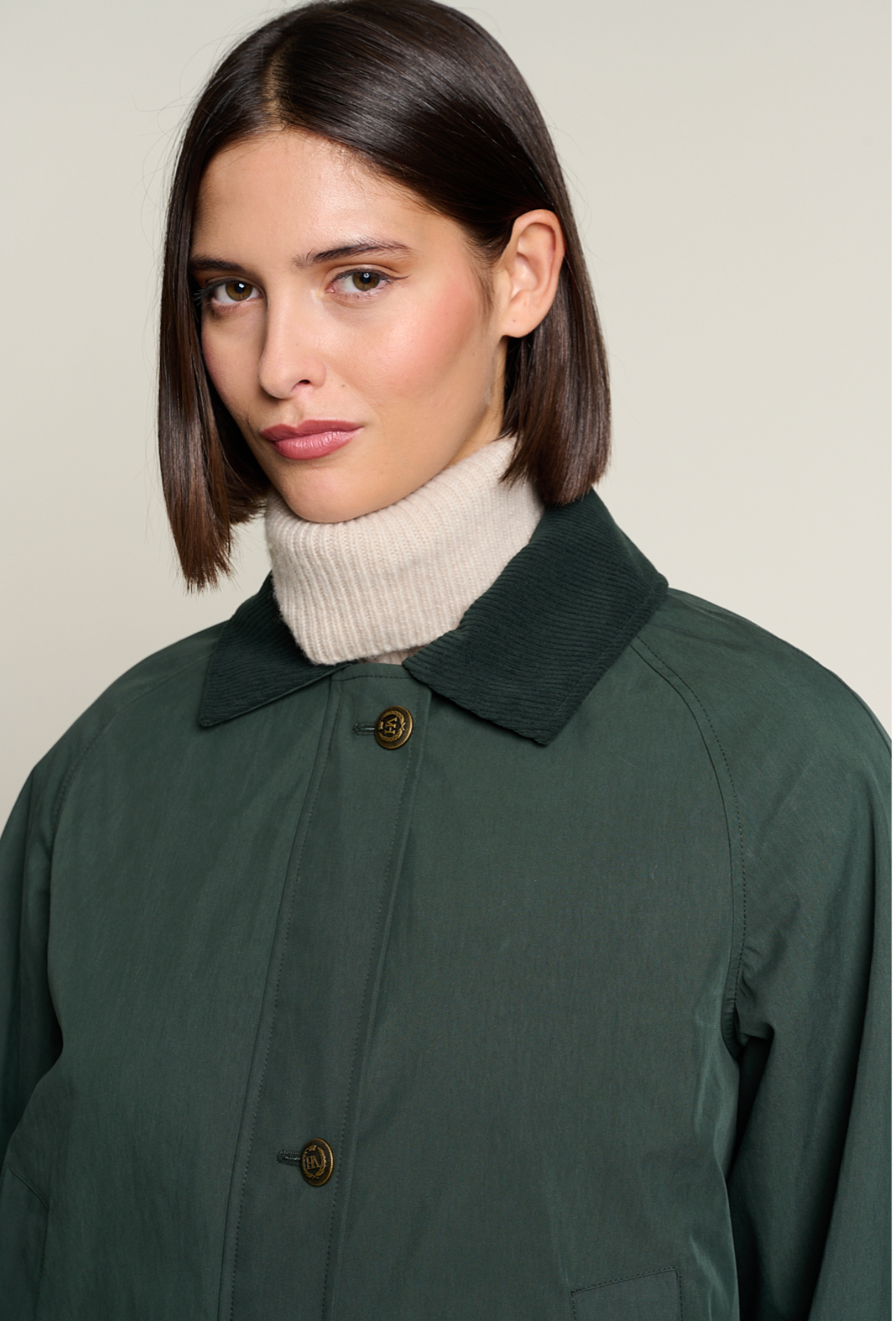 Short Women’s Parka with Corduroy Collar