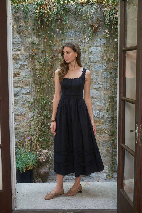 Sleeveless Lace Trim Detail Midi Dress