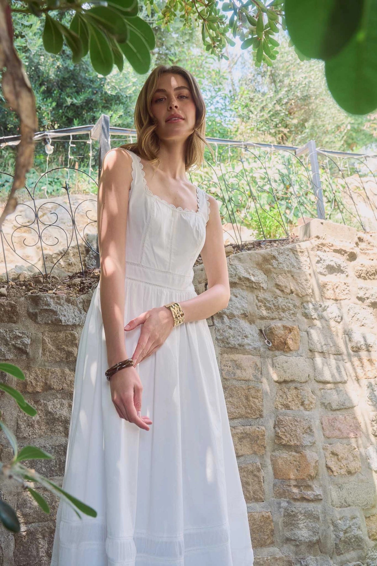 Sleeveless Lace Trim Detail Midi Dress