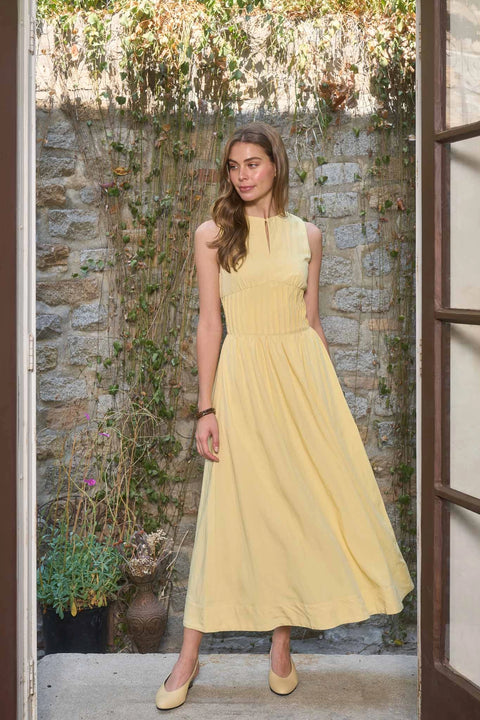 Sleeveless Pin-Tuck Waist Detail Midi Dress