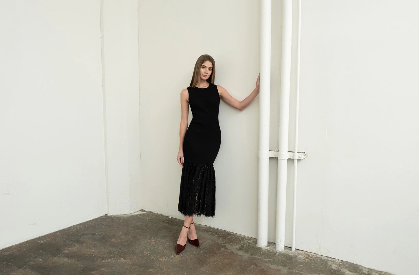 Sleeveless Sweater Dress with Lace Hem