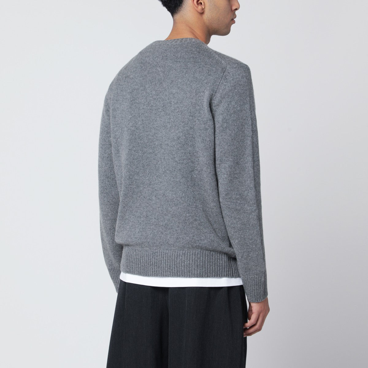 Soft Goat Grey cashmere crewneck sweater