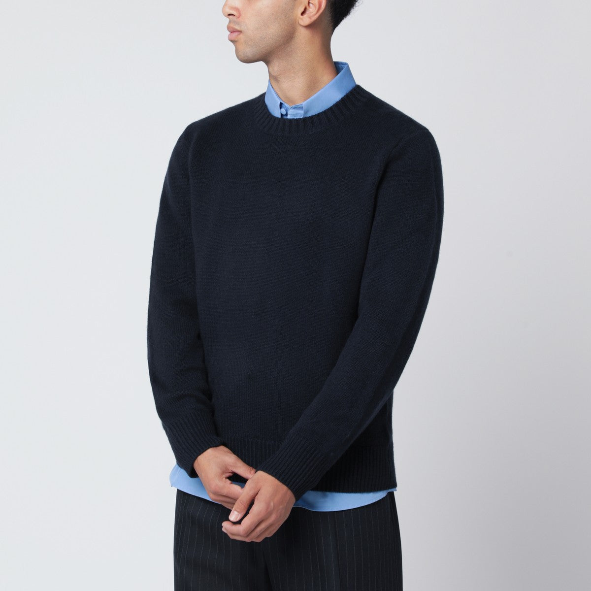 Soft Goat Navy blue cashmere crewneck sweater