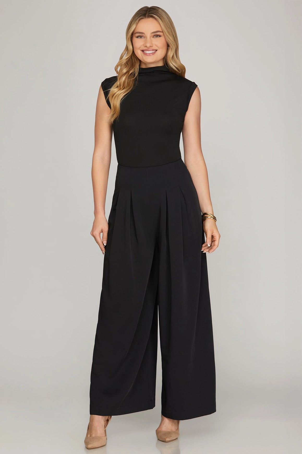 Solid Woven Wide Leg Pants in Black