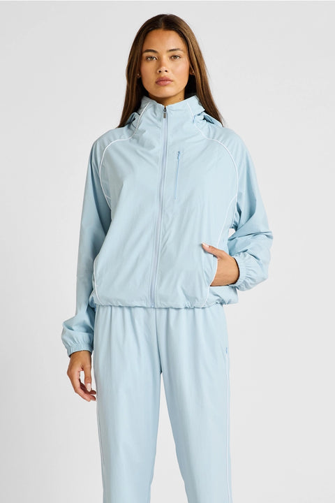 Spray Contrast Piping Windbreaker