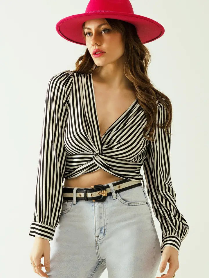 Striped Crop Top with V-Neckline and Twisted Front in Black-Top-Q2-L-Black-Urbanheer