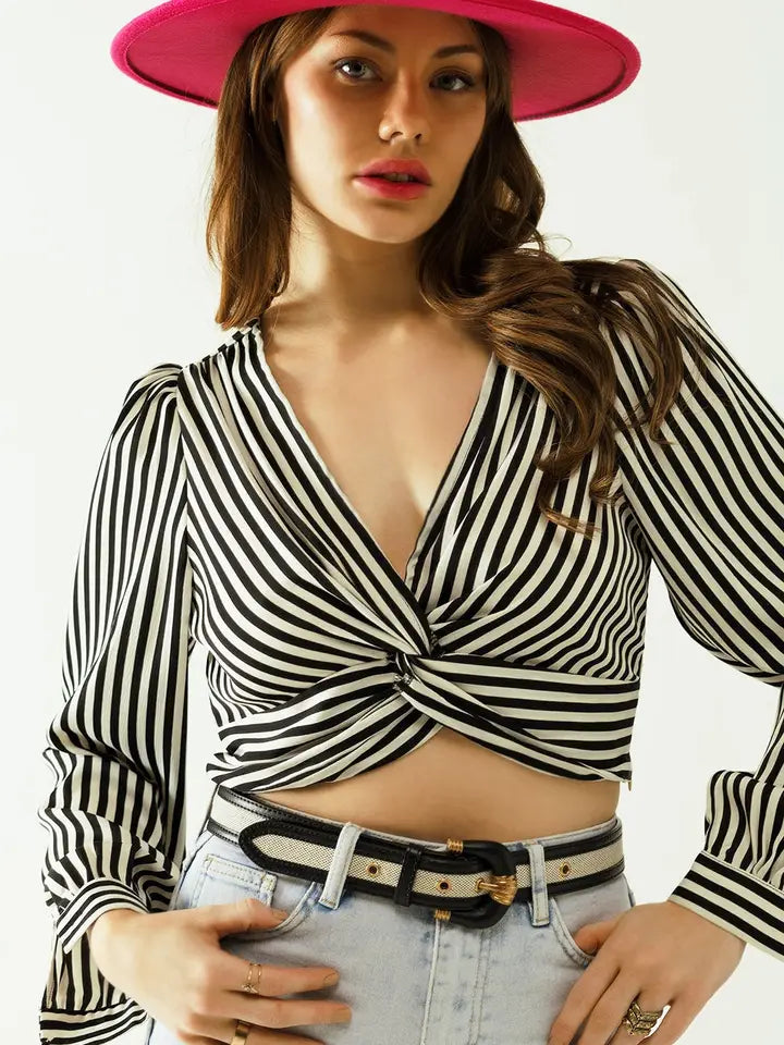 Striped Crop Top with V-Neckline and Twisted Front in Black-Top-Q2-L-Black-Urbanheer