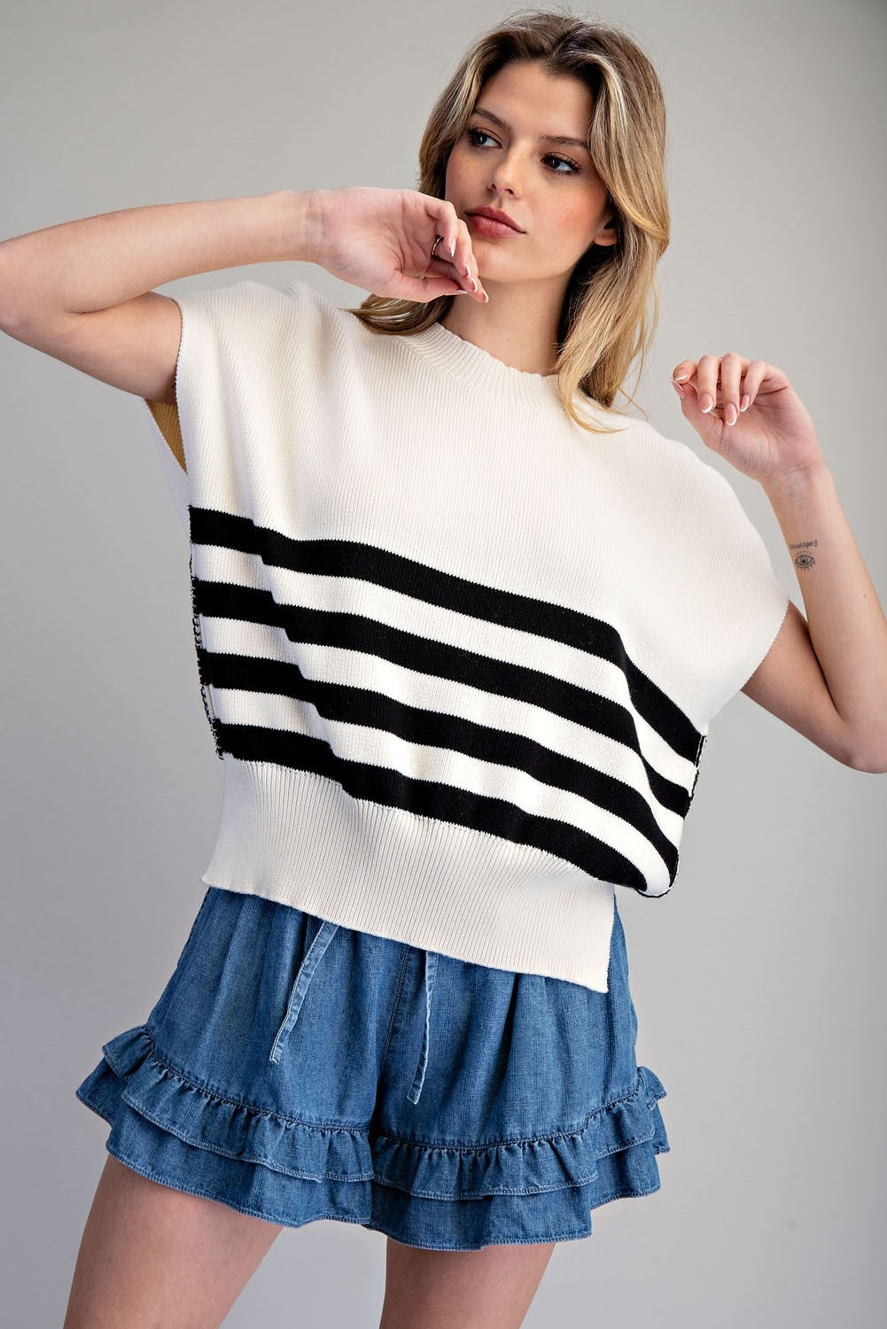 Striped Dropped Shoulder Sleeve Knit Top in White