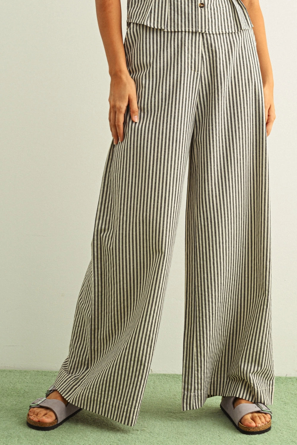Striped Pattern Wide Leg Trouser | Black
