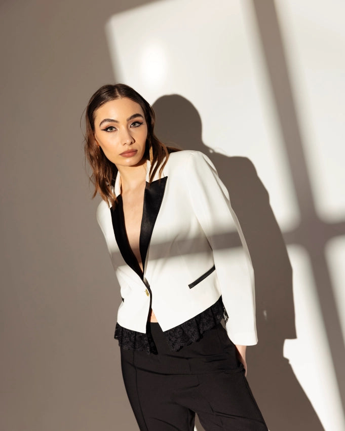Suit with Contrasting Lapels and Lace-Suit-Miawhitemilano-S-Urbanheer
