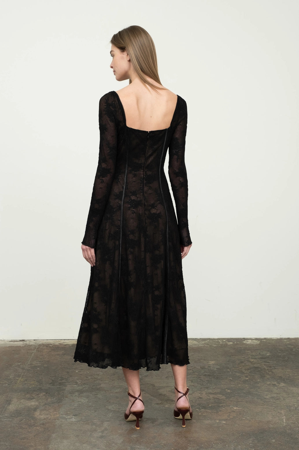 Sweetheart Neck Long Sleeve Lace Midi Dress