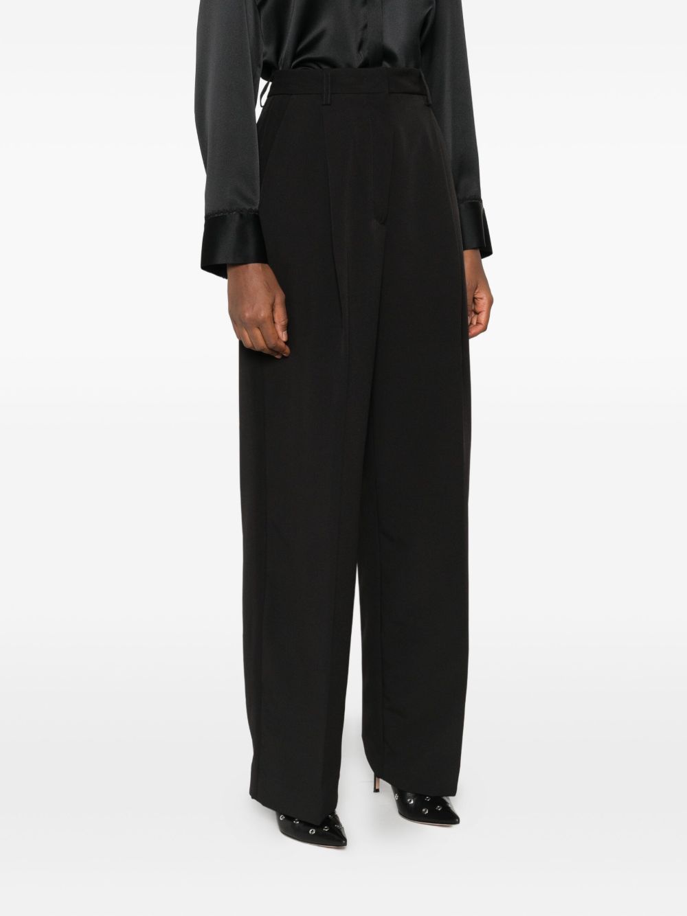 THE LATEST Trousers Black