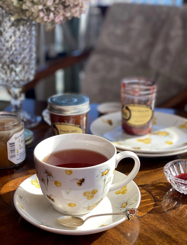 Tea With Honey Tea Cup W/ Saucer 400Ml-Tea Cup/Saucer-STP-Capacity 15.2 fl oz (450 ml) Diameter Saucer - 6.85" (17.4 cm)-Urbanheer