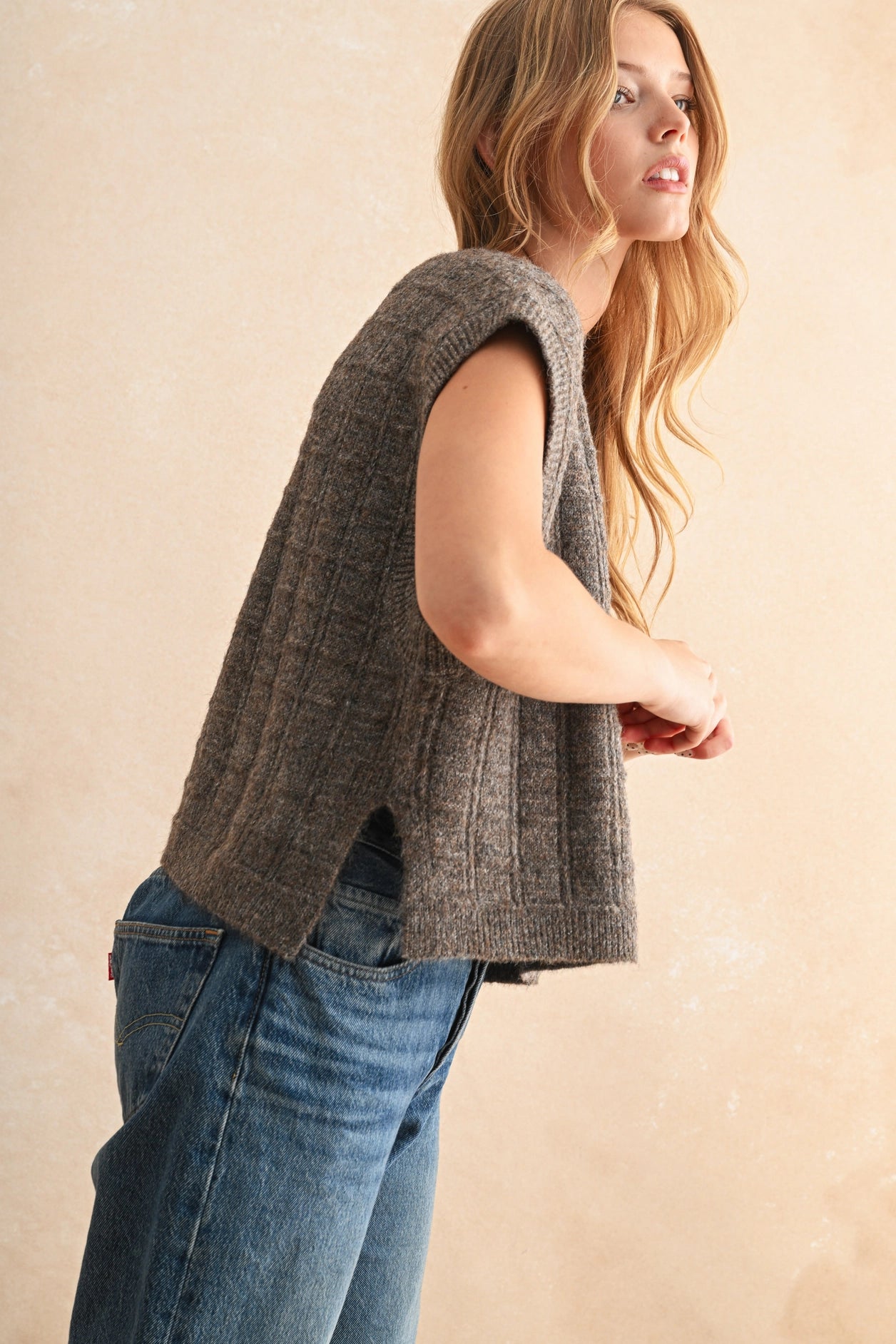 Textured Pattern Sweater Vest