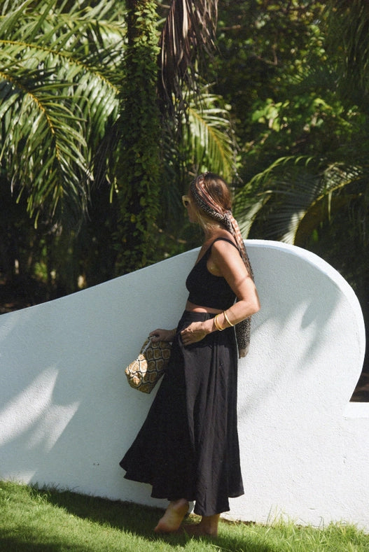 The Alba Skirt // Noir-Skirt-Beachwood-M/L-Urbanheer