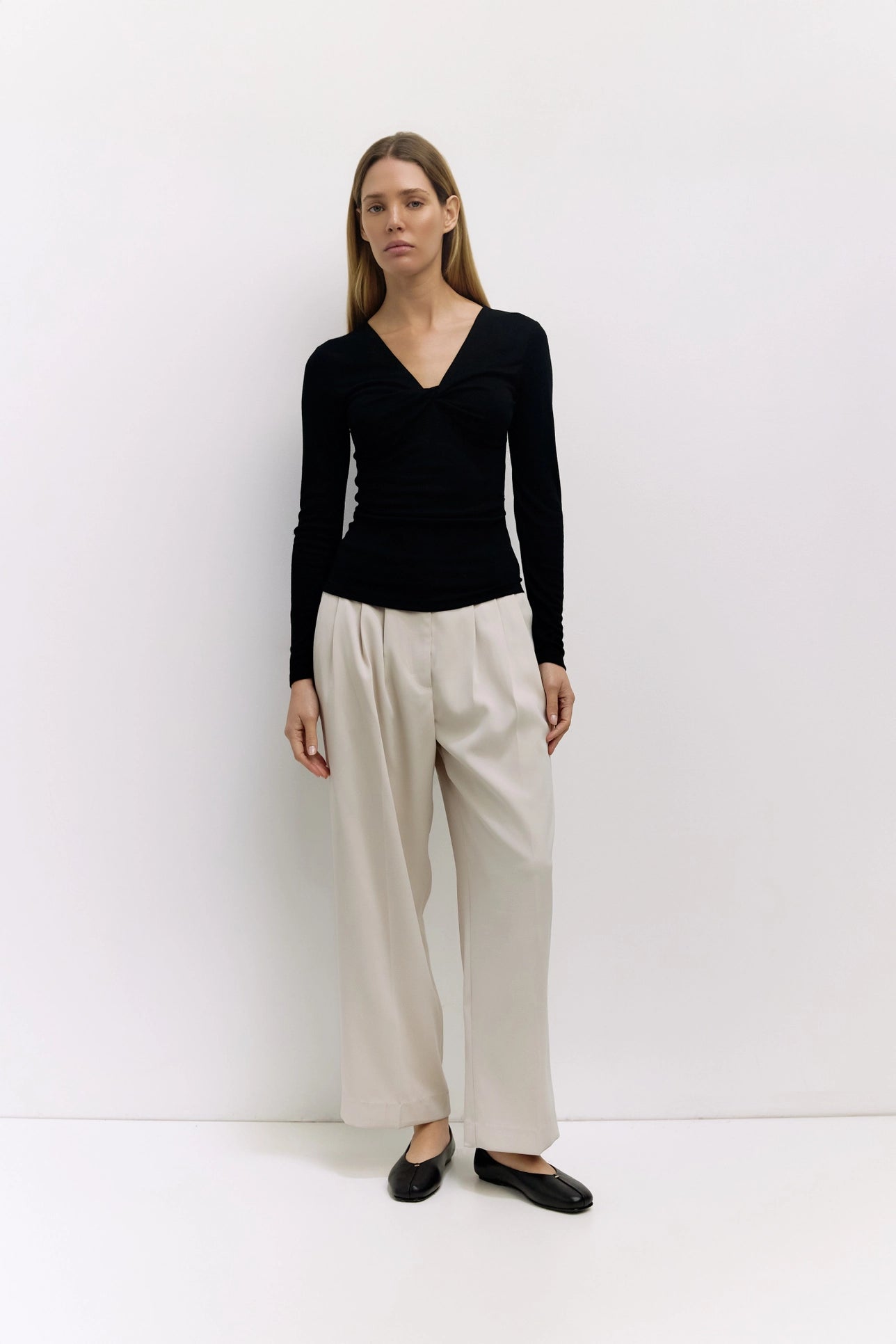 The Amber Top | Twist Detail Knit Long Sleeve Top - Black