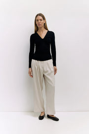 The Amber Top | Twist Detail Knit Long Sleeve Top - Black