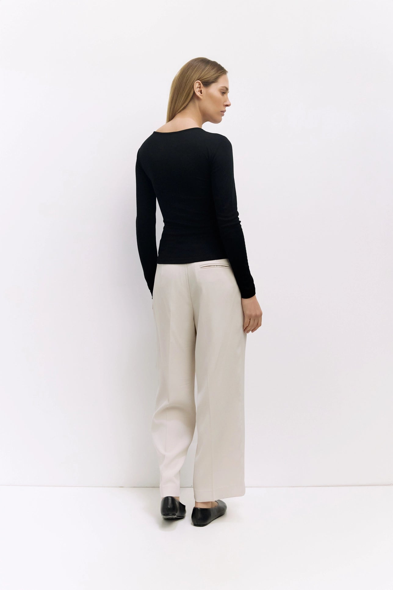 The Amber Top | Twist Detail Knit Long Sleeve Top - Black