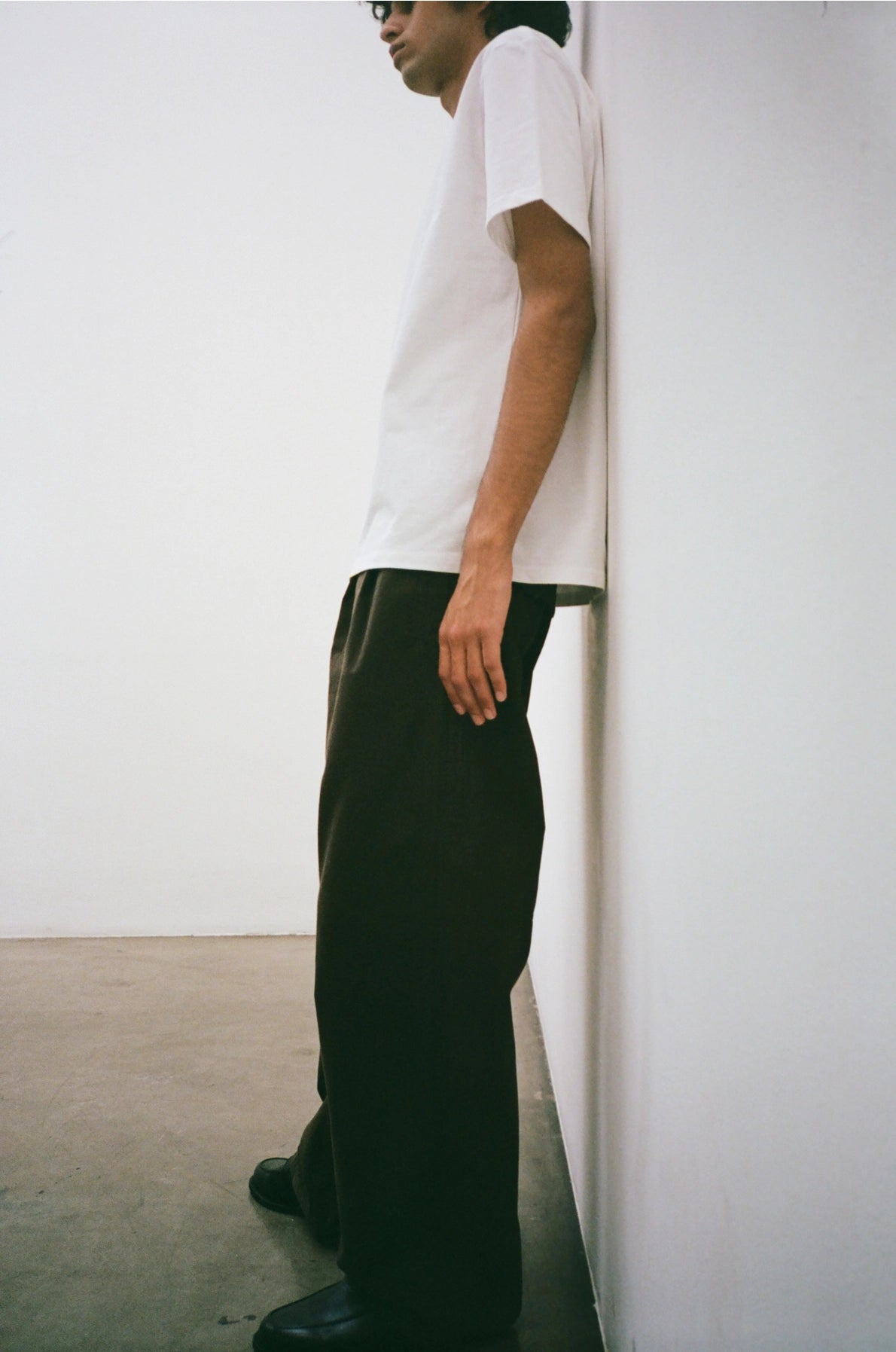 The Dennis Pants | Pleated Elastic Waist Barrel Trousers