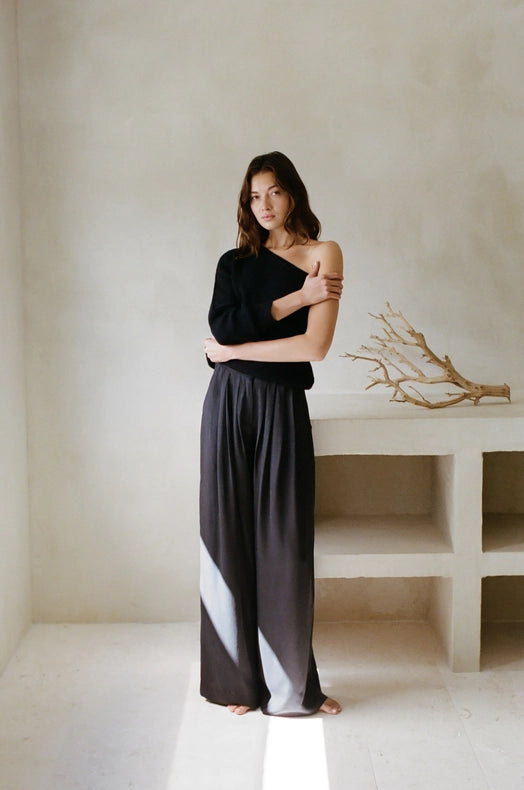 The Rania Top Black-TOP-By Together-S-Black-Urbanheer