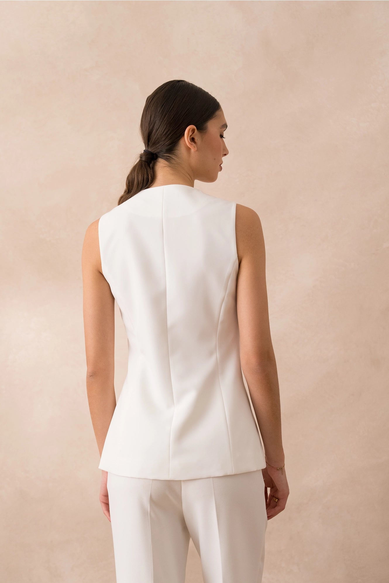 [Timeless] Long Sleeveless Vest with Textured Gold Buttons