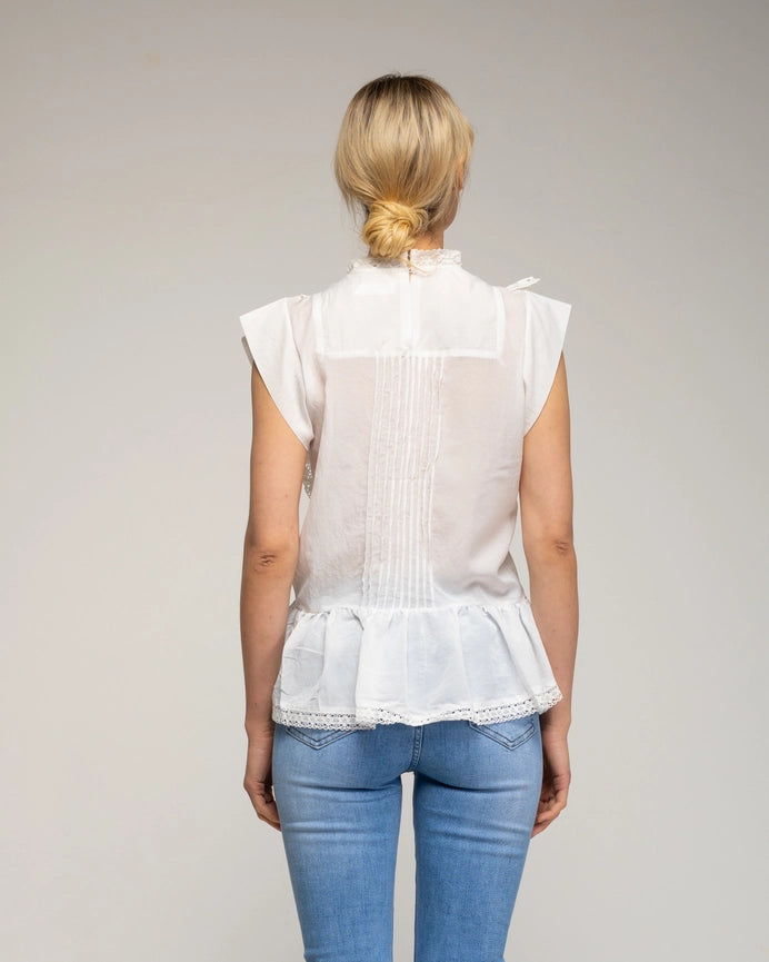 Top with Pleats and Fan-Top-Tantra-S-White-Urbanheer