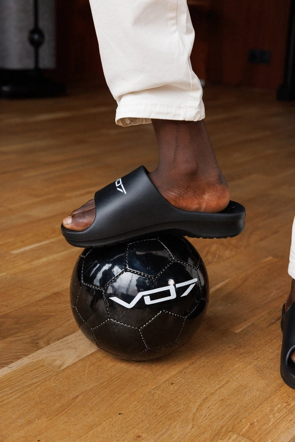 Totti Black-Sandals-VO7-40-Urbanheer