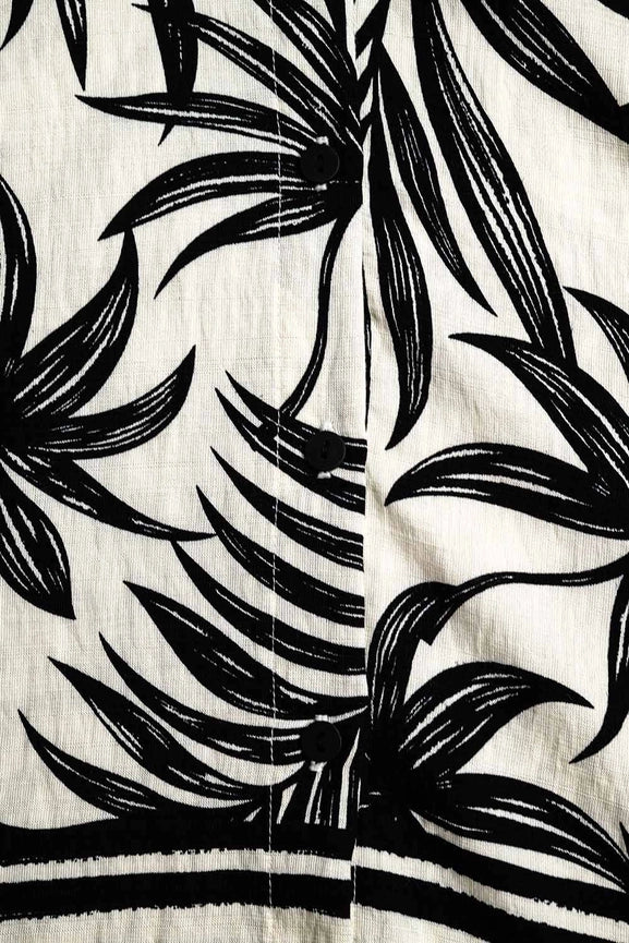 Tropical Motif Relaxed Blouse in Black and White-Blouse-Q2-S-BLACK-Urbanheer