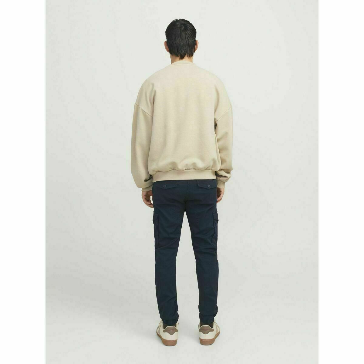 V2H1803D8A849C6F98A5212F8543261B98CR7058119P9