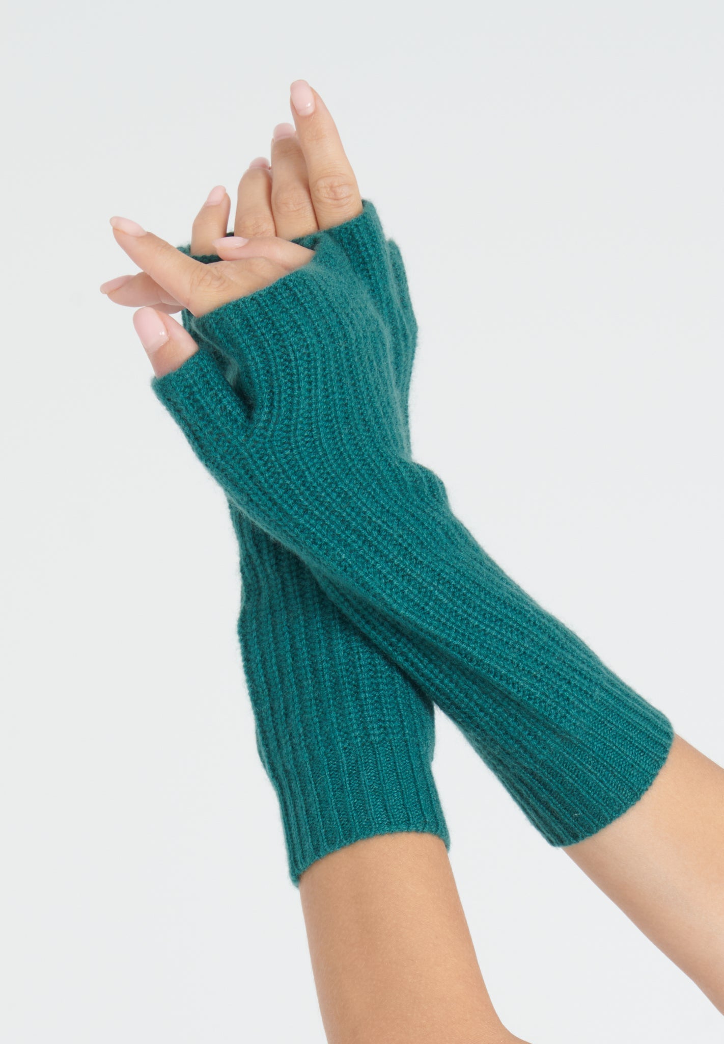 UNI 8 Mitaines à maille côte anglaise en cachemire 4 fils vert foncé-mitaines-Studio Cashmere8-TU-SC8-00504-vert foncé-Urbanheer