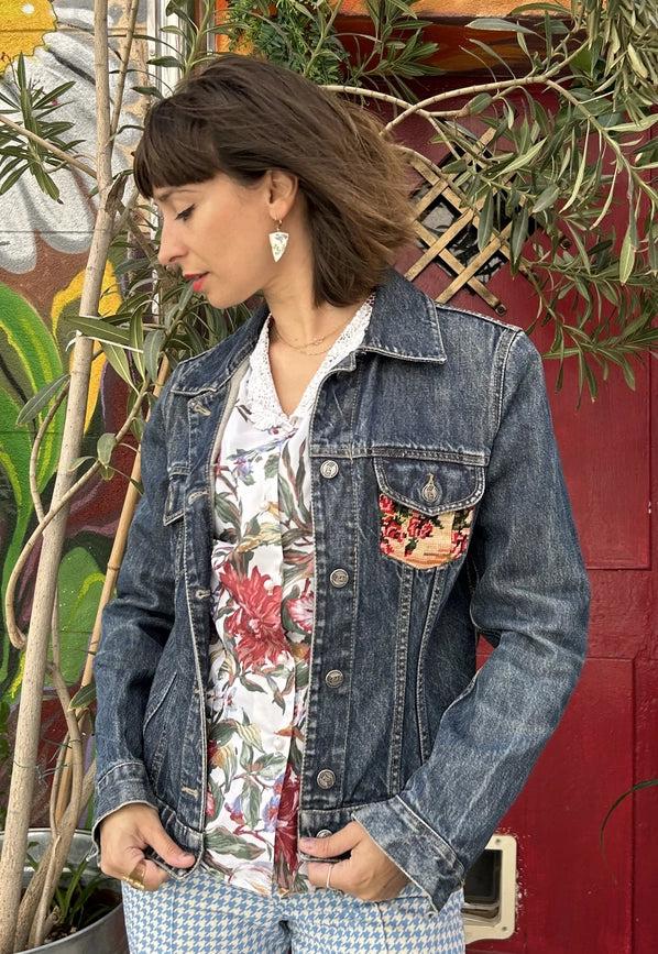 Upcycled Denim Jacket with Vintage Needlepoint-Jacket-Frankie-XS/S-Urbanheer