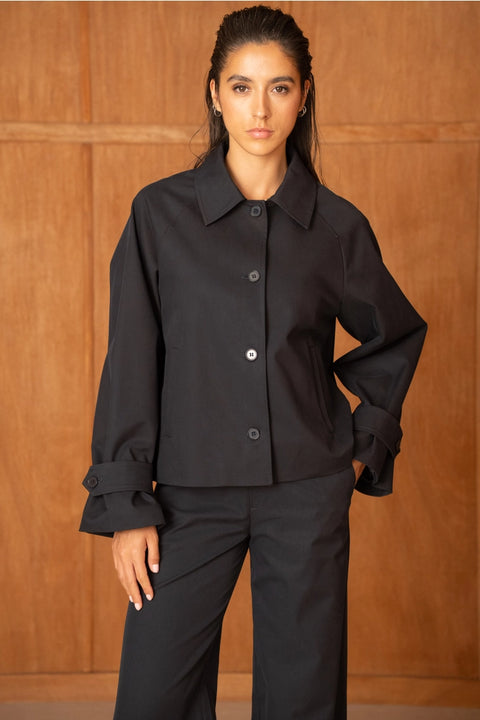 Utility Short Jacket with Lapels That Can Be Turned Up Into A Stand-Up Collar