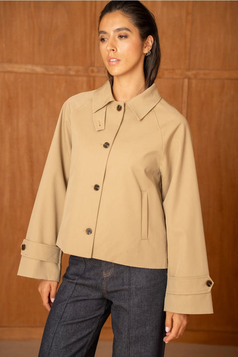 Utility Short Jacket with Lapels That Can Be Turned Up Into A Stand-Up Collar