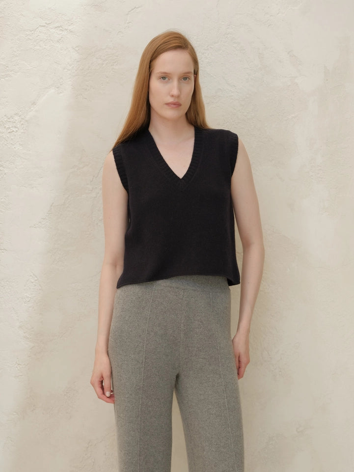 V-Neck Cashmere Blend Sleeveless Top-Top-LÈMME-S-Bianco Naturale-Urbanheer