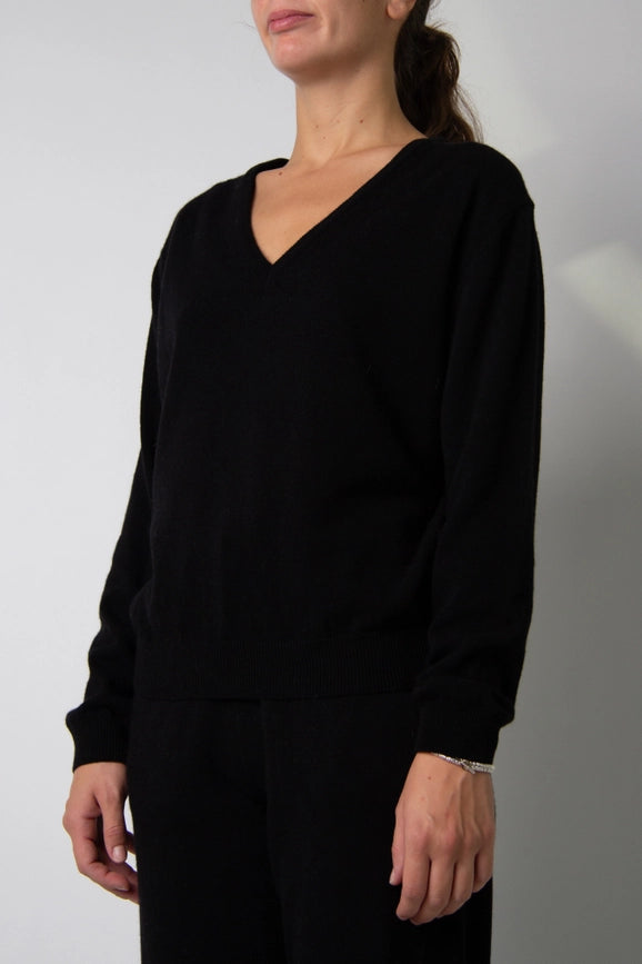 V-Neck Cashmere Blend Sweater Nero-Sweater-LÈMME-S-Urbanheer