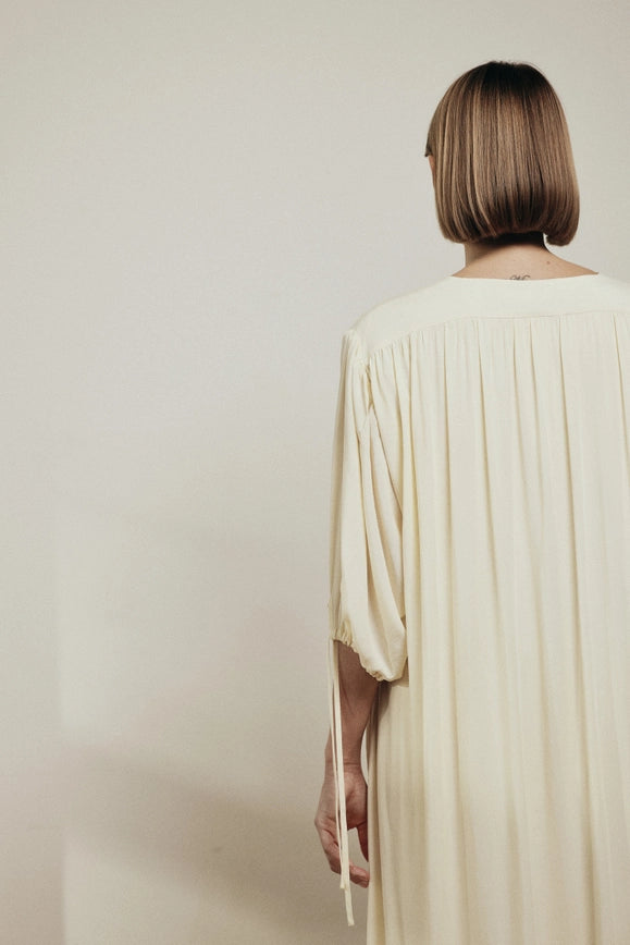 V Neck Single-Tiered Skirt Midi Dress-Dress-amente-S/M-Cream-Urbanheer