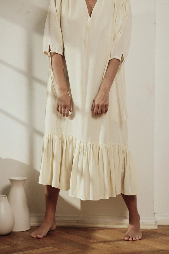 V Neck Single-Tiered Skirt Midi Dress-Dress-amente-S/M-Cream-Urbanheer
