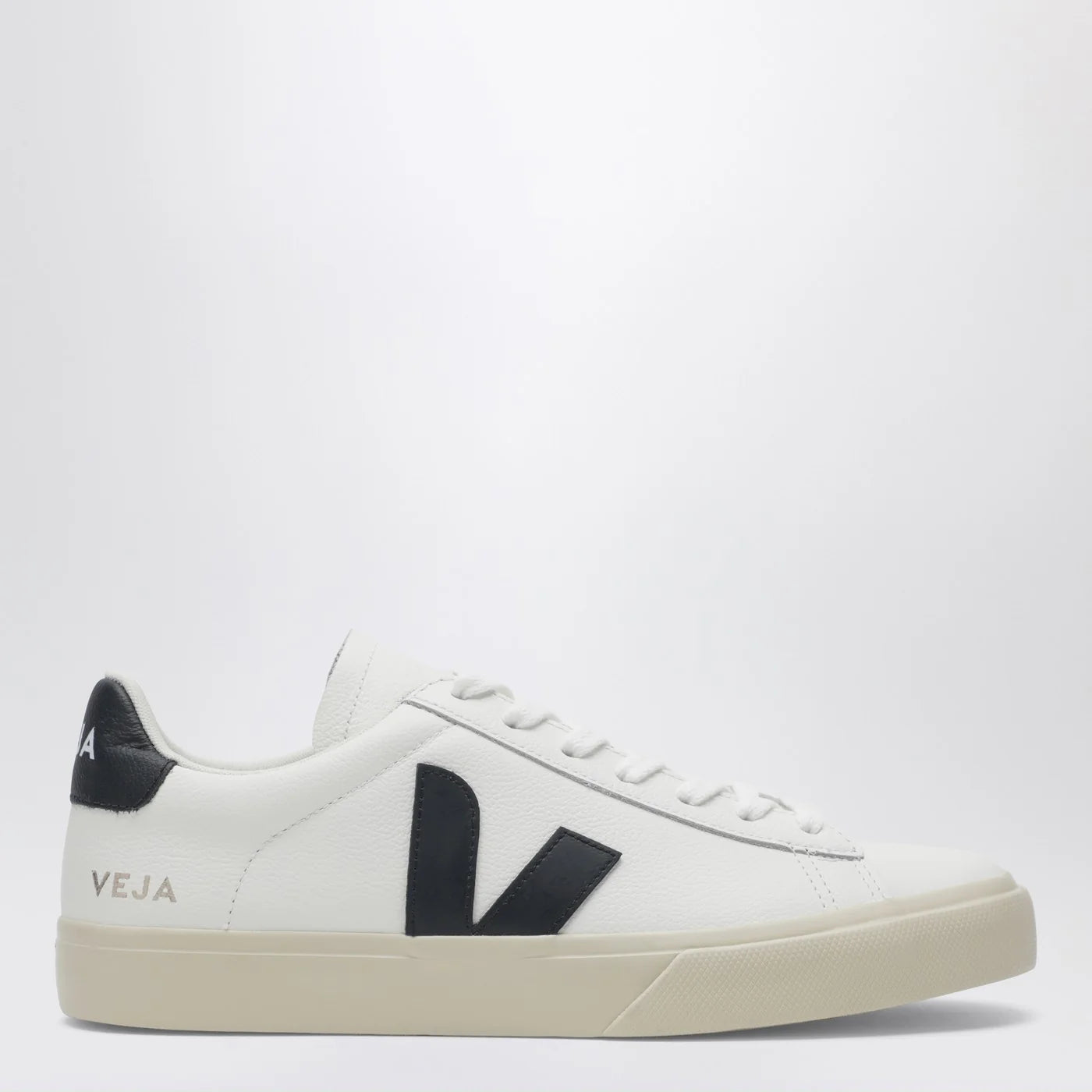 VEJA Campo Sneakers in white and black leather