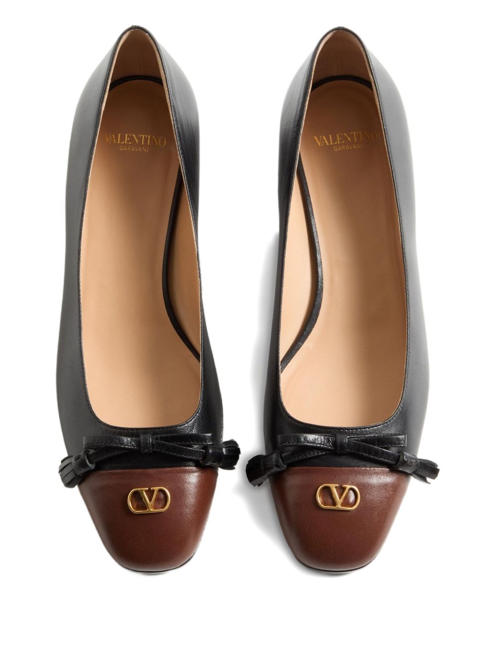 Valentino Garavani Flat shoes Black