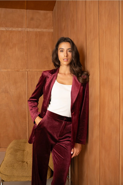 Velvet Fitted Velvet Blazer with Visible Stitching At the Collar