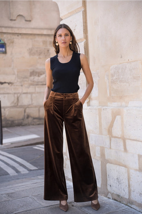 Wide Velvet Flowing Trousers with Double-Button Fastening