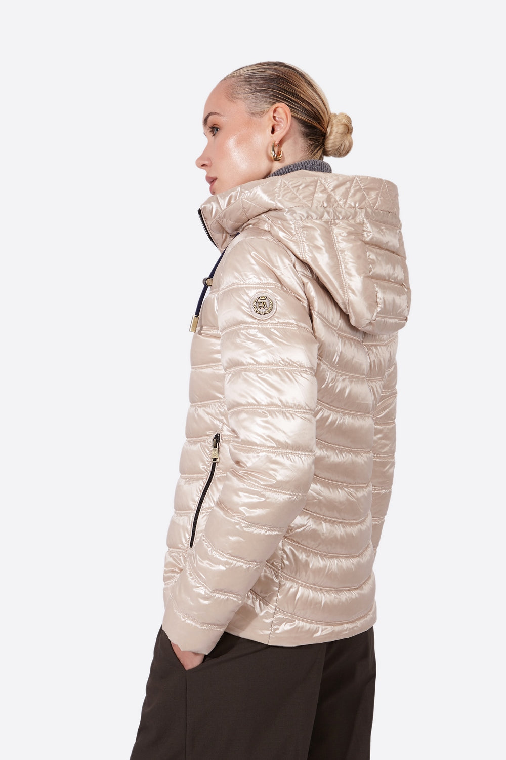Women's short down jacket ROSALIA Champagne-Jacket-Henry Arroway-XS-Champagne-Urbanheer