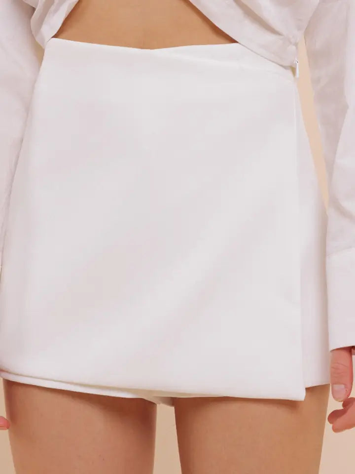 Wrap Mini Skort in White-Skort-Q2-L-White-Urbanheer