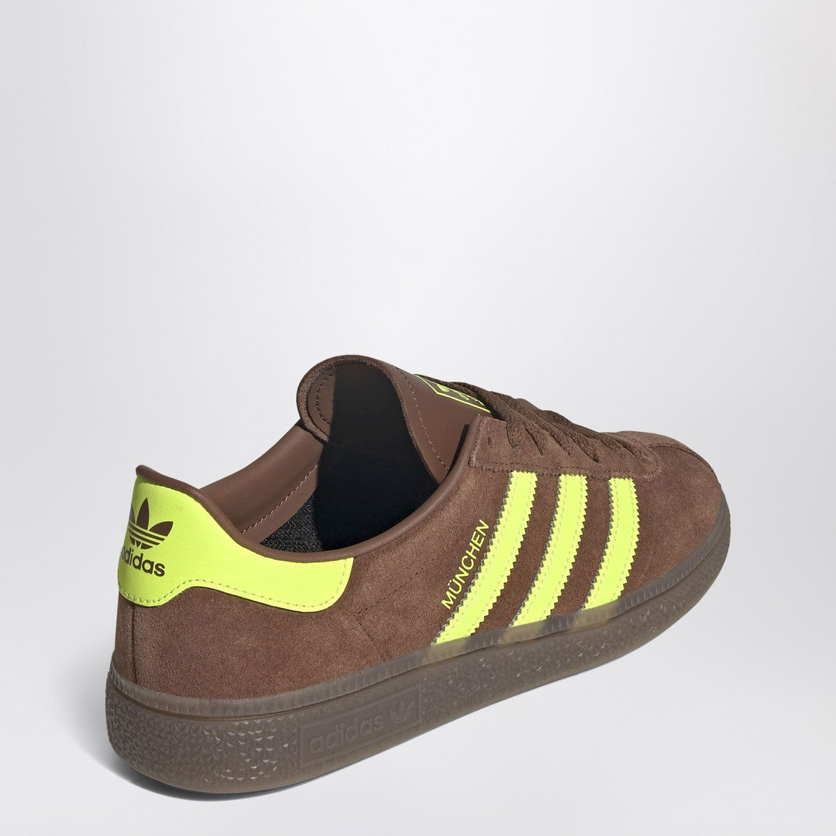 adidas Originals Sneaker München in brown/yellow suede